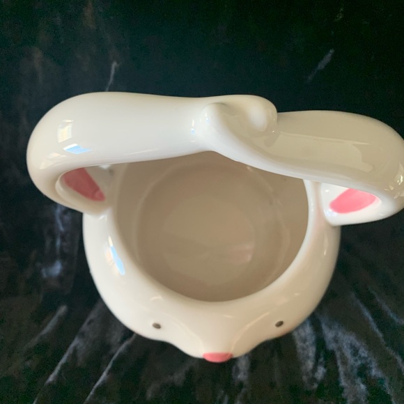 Blossoms & Blooms Bunny Server - Picture 2 of 4